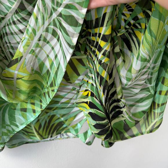 Cocomo Woman Tropical Floral Top size 1X - Picture 6 of 9